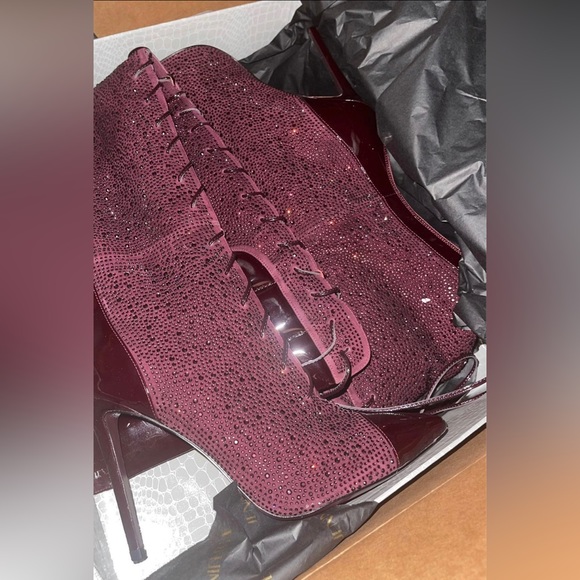 NEVER WORN! Brand New IAMJENNIFERLE AXL ll OXBLOOD - Picture 2 of 3